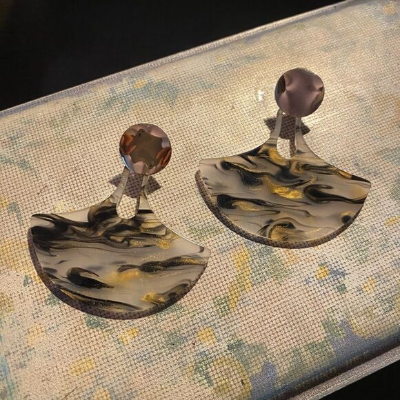 Tortoiseshell Acetate Statement Earrings - Picture 1 of 4